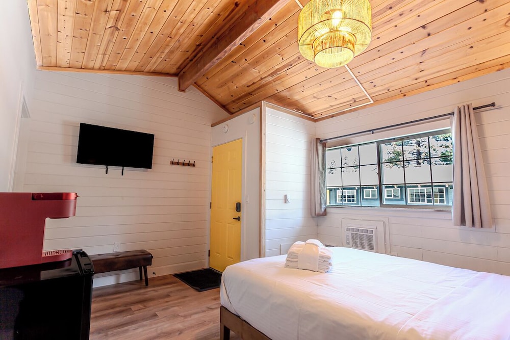 Tahoe Mountain inn - photo 41