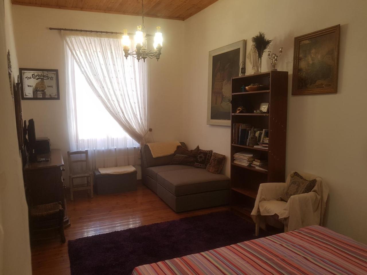 Petro’s Antique House