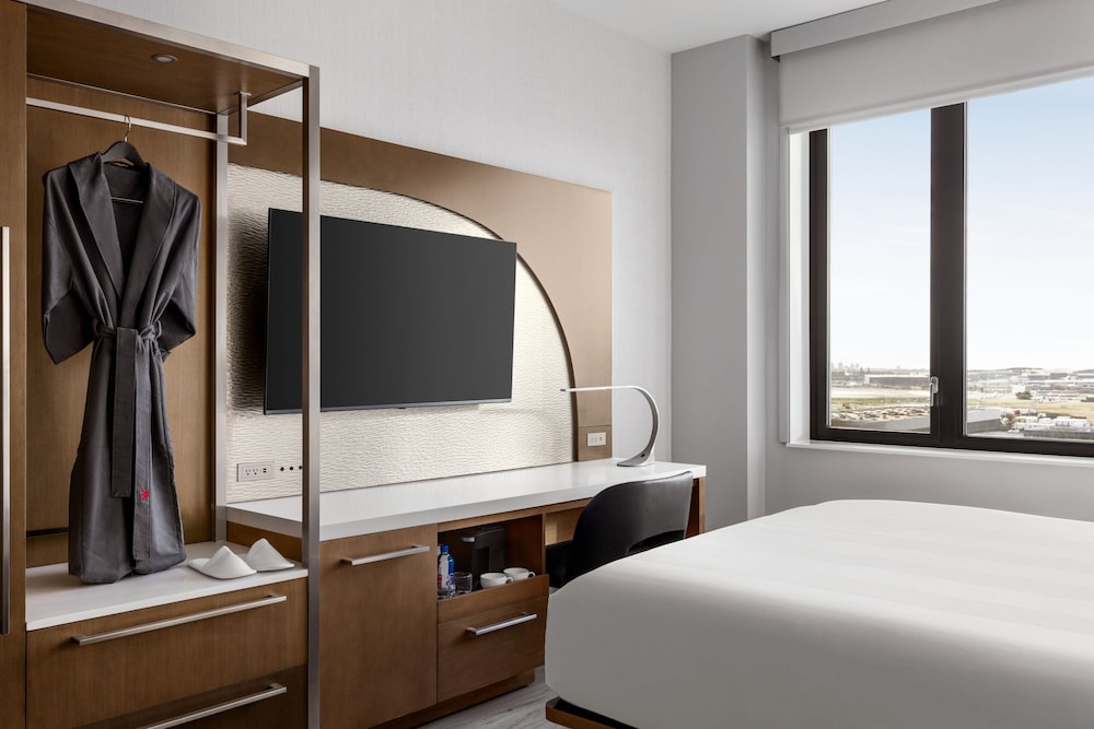 Marriott New York JFK Airport - photo 3
