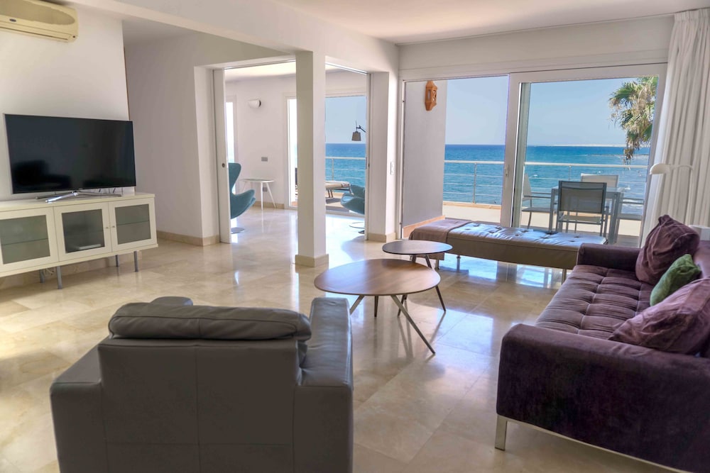 Nueva Suecia 716 — 4-Star Luxury Hotel in San Agustin, Spain