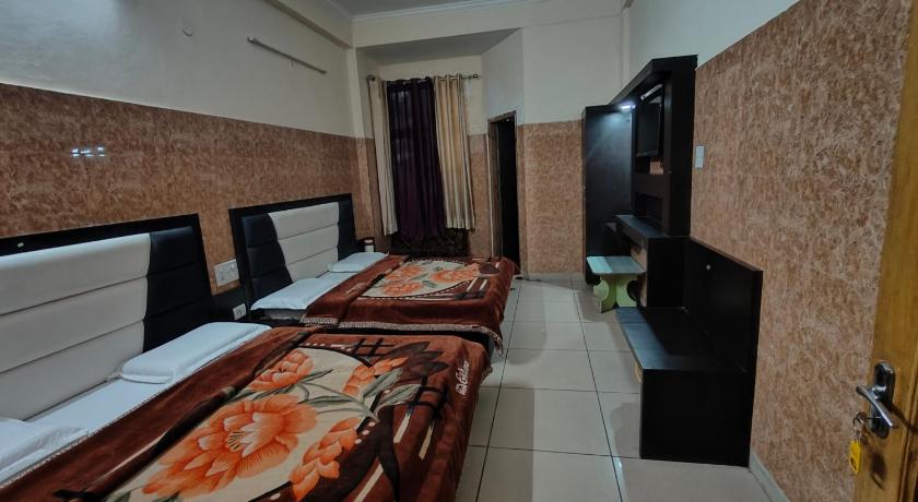 Aashirwad Hotel — Katra — photo 4
