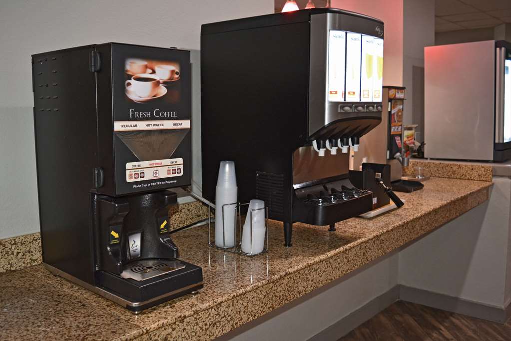 Quality Inn & Suites East Syracuse Carrier Circle - photo 27
