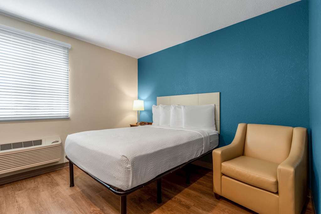 WoodSpring Suites Miramar - photo 12