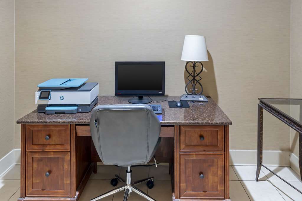 Comfort Suites Normal University area - photo 22