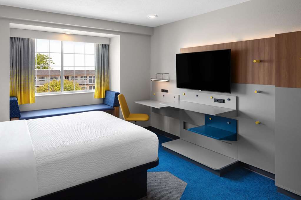 Microtel Inn & Suites by Wyndham Rapid City - photo 31