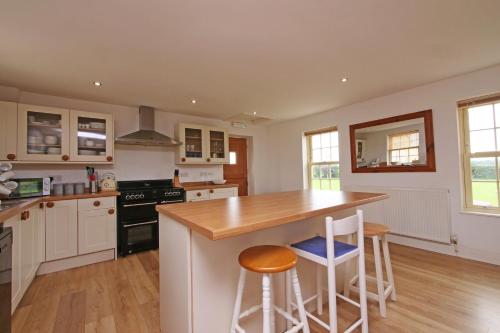 Salton Lodge