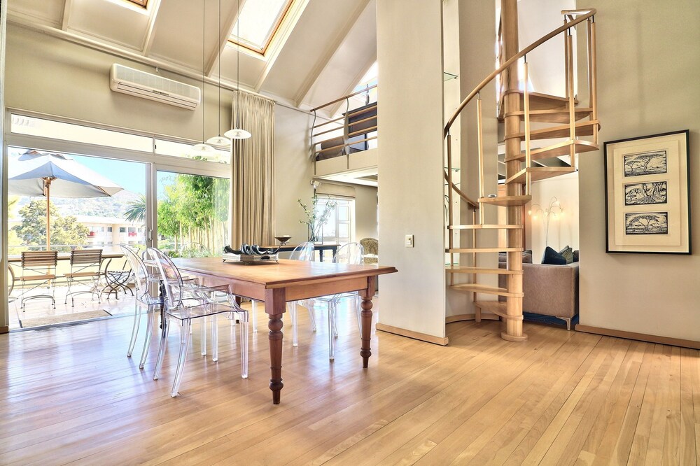 Palmkloof Penthouse — 4-Star Luxury Hotel in Cape Town, South Africa