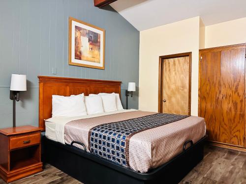 Regency Inn Hudson - photo 14