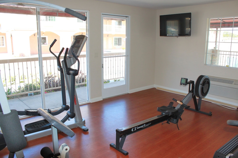 Crystal Inn Suites & Spas - photo 28