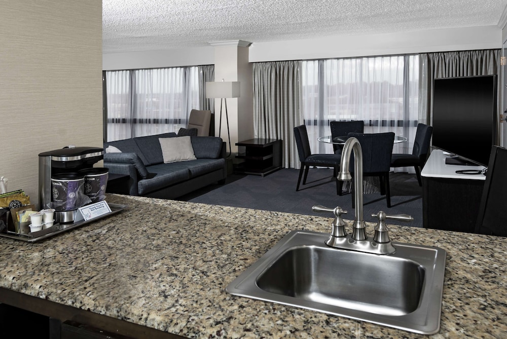 Hilton Greenville - photo 22
