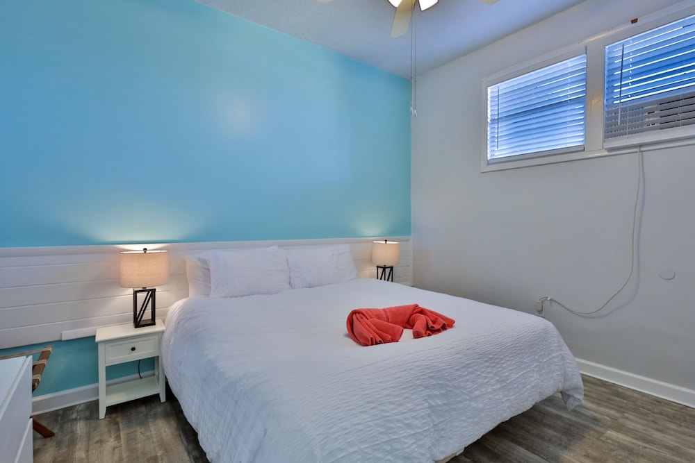 Coastal Waters Inn - photo 14