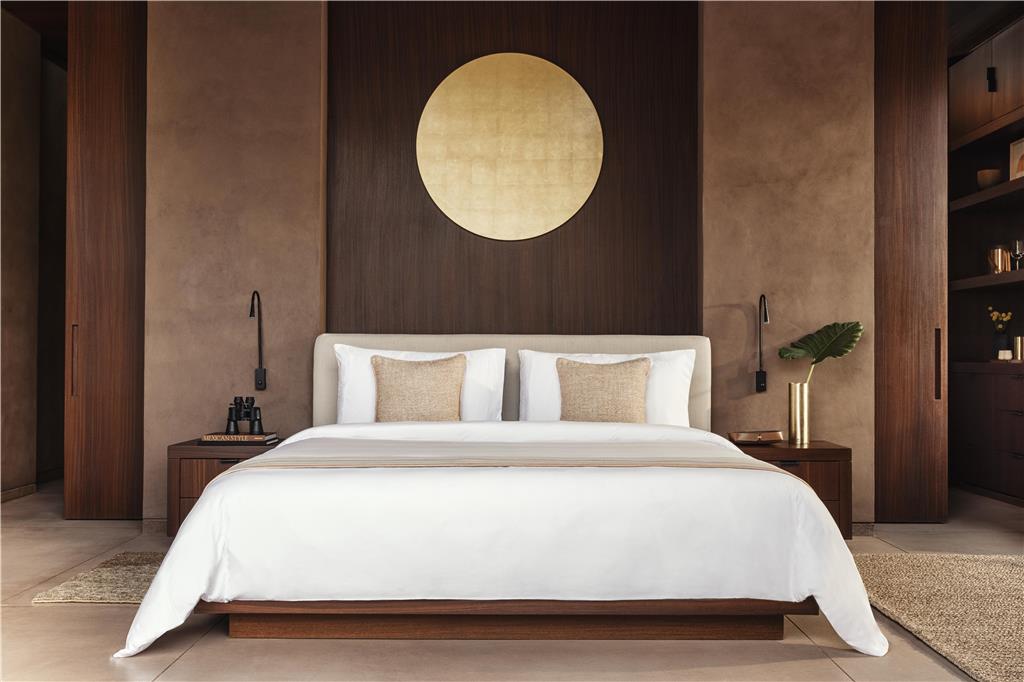 VillaOne Master Bedroom