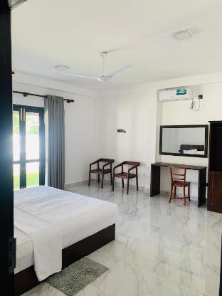 Serene Villa — 5-Star Luxury Hotel in Hikkaduwa, Sri Lanka