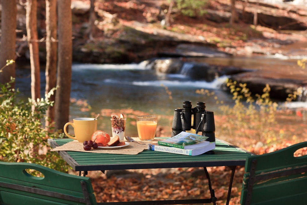 The Woodstock Inn on the Millstream - photo 55