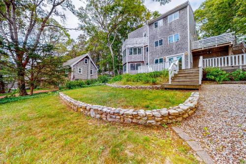 Lake Elizabeth Terrace in Centerville, United States