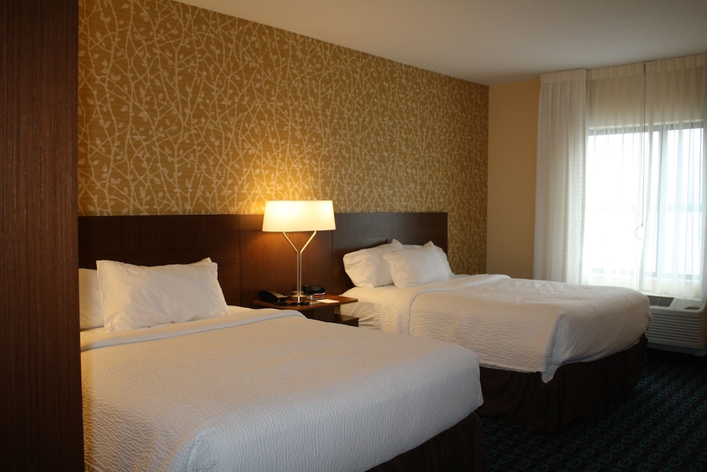 Fairfield Inn & Suites by Marriott Detroit Lakes - photo 21