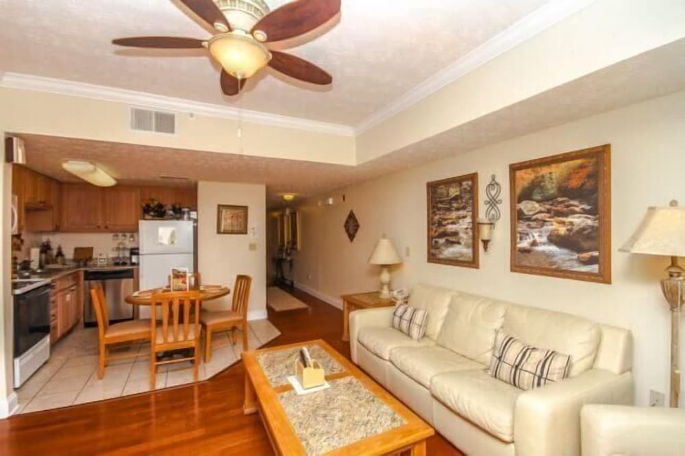 1501 Golf View Towers Southern Comfort - photo 21