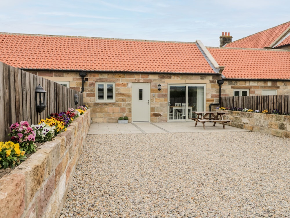 Shipswheel Cottage at Broadings Farm — 4-Star Luxury Hotel in Whitby, United Kingdom