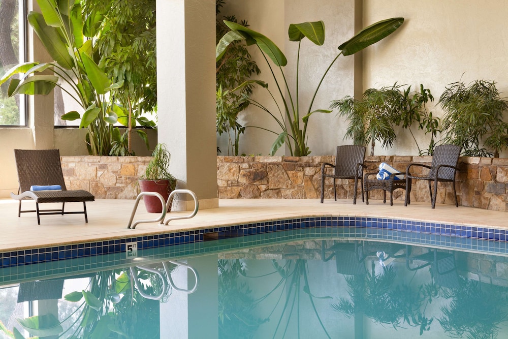 Embassy Suites by Hilton Oklahoma City Will Rogers Airport - photo 23