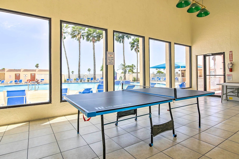 Resort style Perks & Deck at Port Isabel Home - photo 13