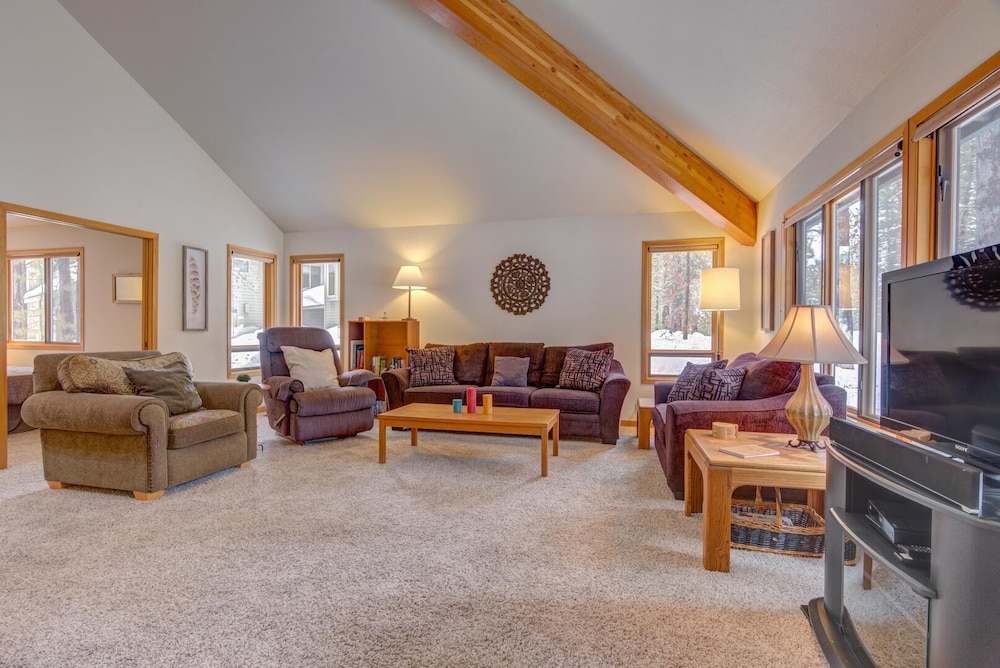 Awbrey Lane #7 by Village Properties at Sunriver - photo 10