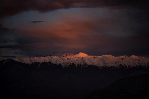 Himalayan Canvas Khajjiar — Chamba