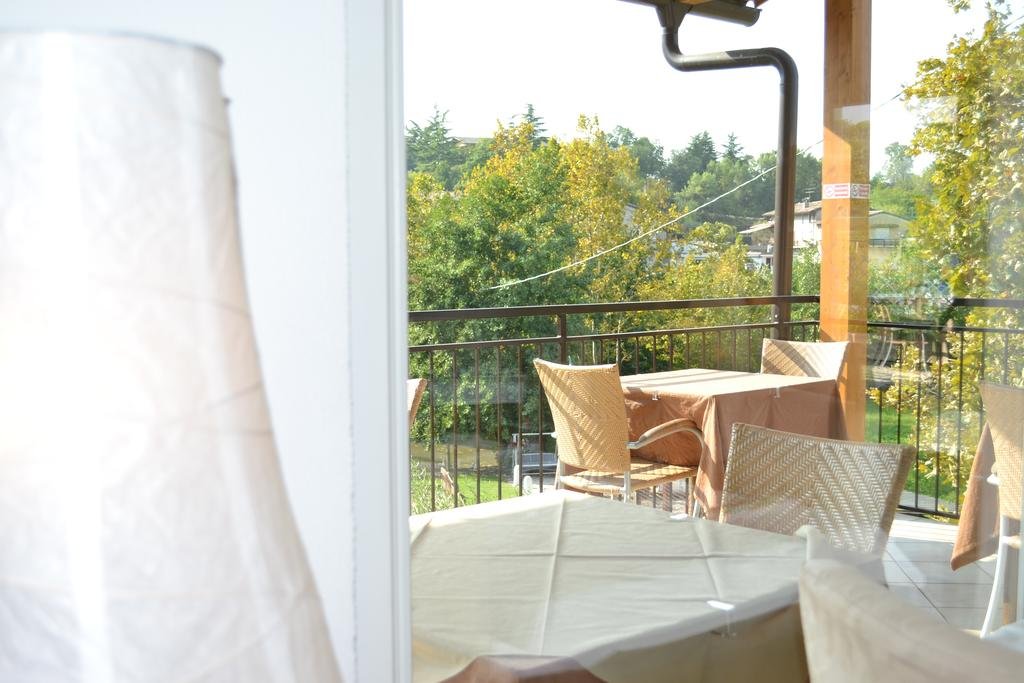 Cascina Graziosa — 4-Star Luxury Hotel in Lonato, Italy