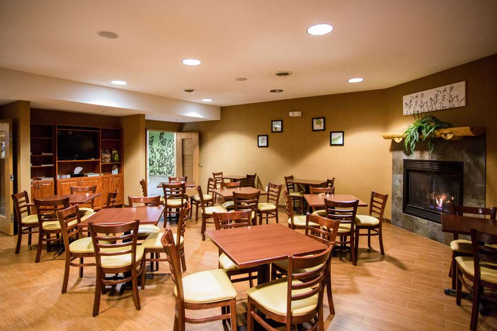 Sleep Inn & Suites Conference Center Eau Claire North - photo 40