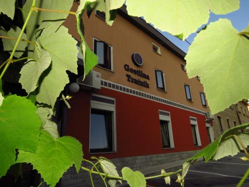 Gostilna Tratnik — hotel in Lokavec