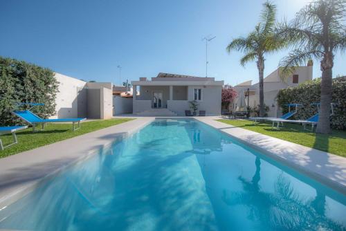 Villa Le Onde Xenia Sicily Villas — 4-Star Luxury Hotel in Mazara Del Vallo, Italy