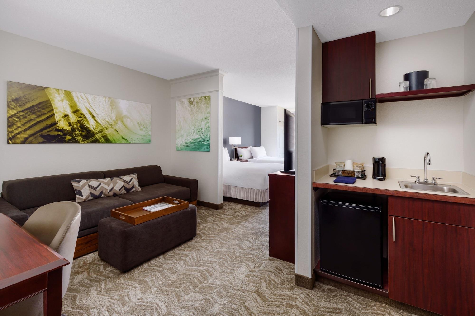 SpringHill Suites Manchester Boston Regional Airport - photo 4