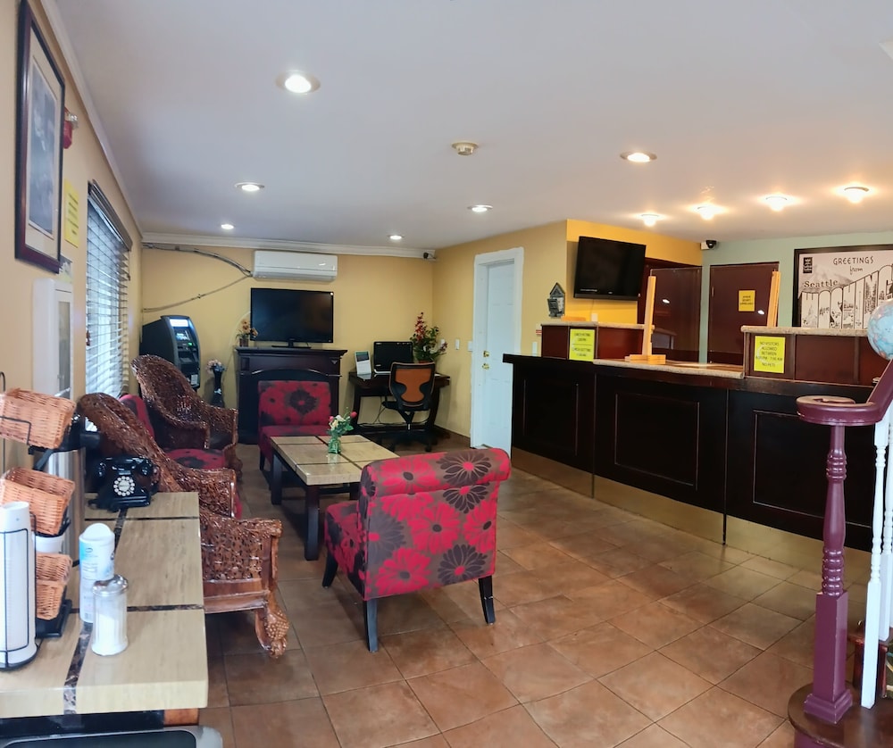 Sutton Suites Hotel - photo 2