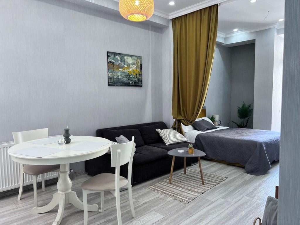 STUDIO near the Round garden