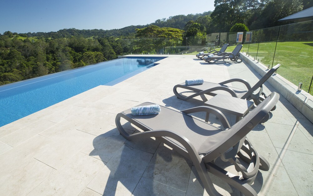 Mapleton Springs — 4-Star Luxury Hotel in Mapleton, Australia