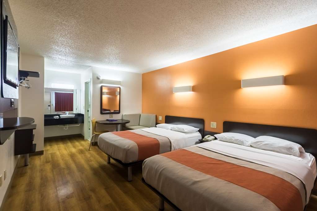 Motel 6 Crawfordsville IN - photo 24