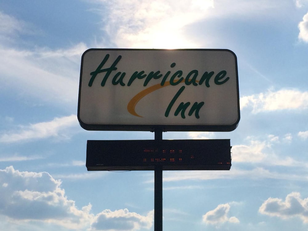 Hurricane Inn - photo 27
