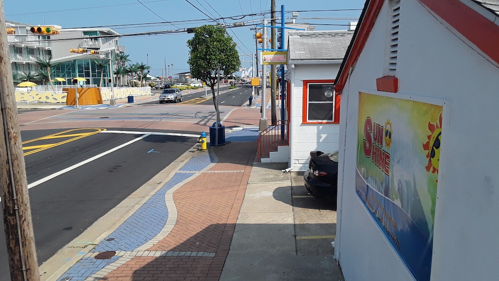 Sunshine Motel - photo 34