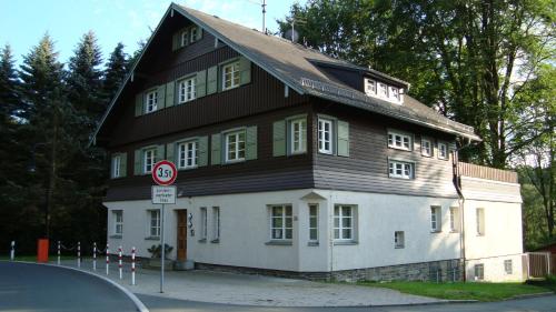 Zollhaus - carbon neutral hotel in Bad Elster