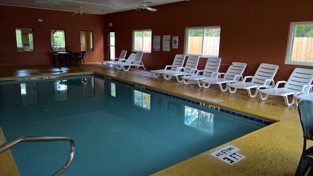 Baymont by Wyndham Cordele - photo 25