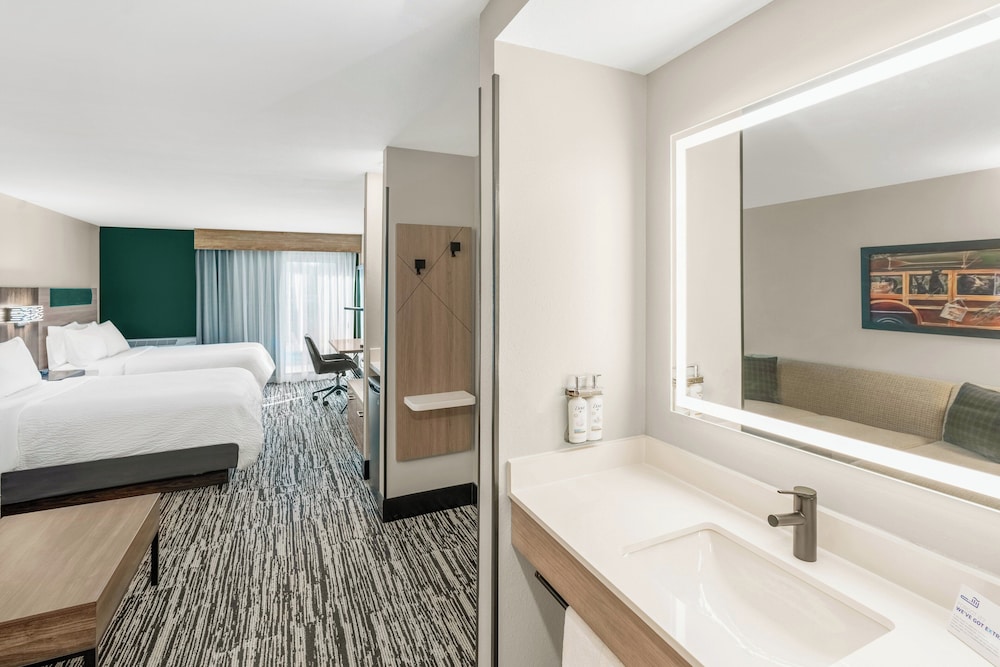 Holiday Inn Express & Suites Hayward by IHG - photo 7