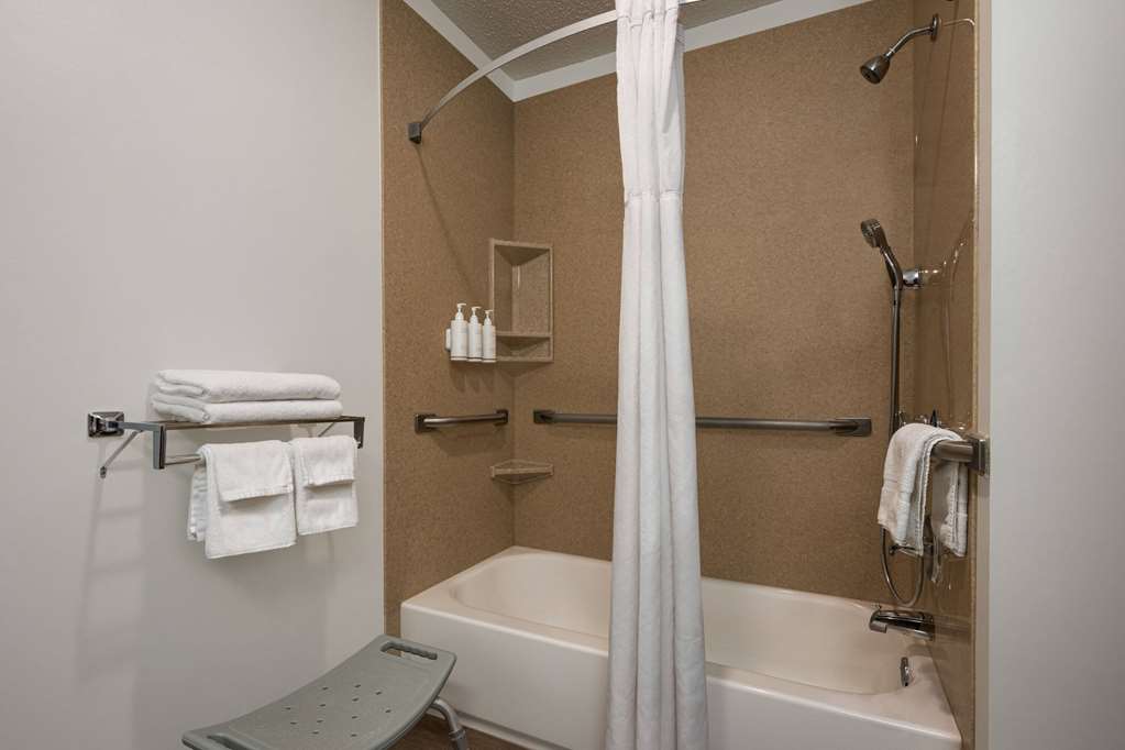 Days Inn by Wyndham Carbondale - photo 14