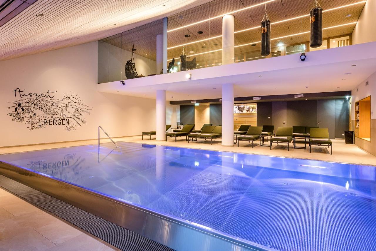 Hotel Stäfeli - carbon neutral hotel in Lech