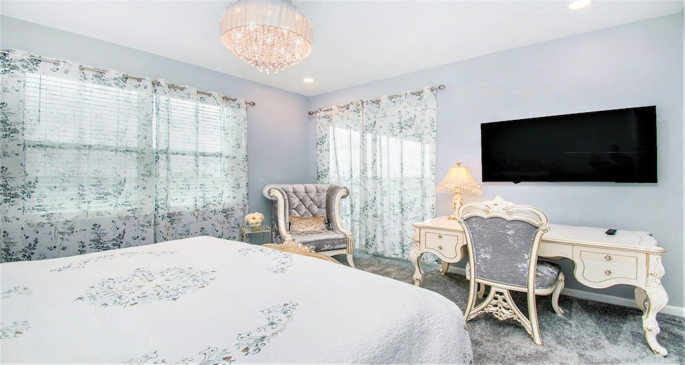 2BR Condo Champion'sgate w Resort Access Disney - photo 4
