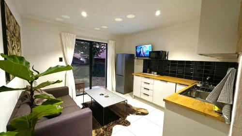 Micro Urban Oasis 2 — 4-Star Luxury Hotel in Pretoria, South Africa