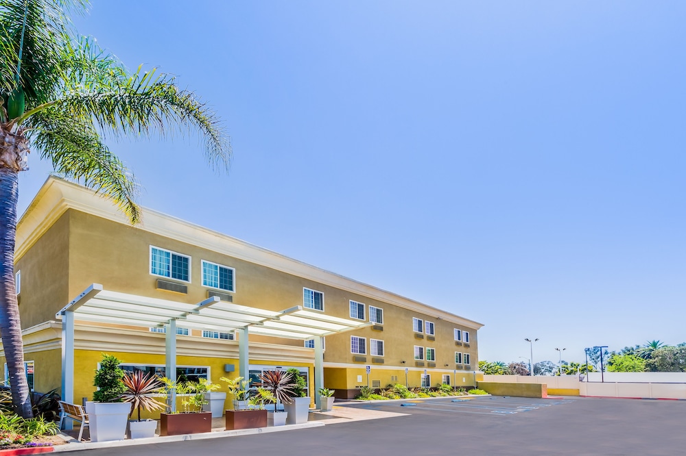 GreenTree Inn San Diego Mission Bay - photo 16