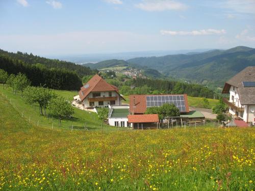 Reeshof — 4-Star Luxury Hotel in Horben, Germany