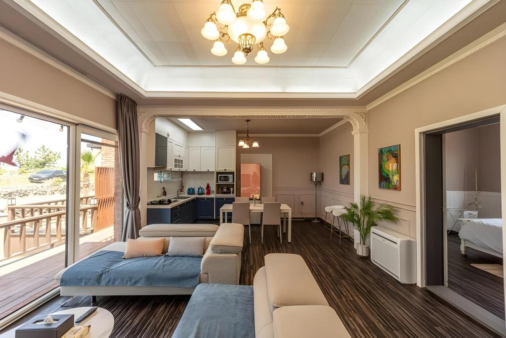 Jeju Dumo 542 in Jeju City, South Korea