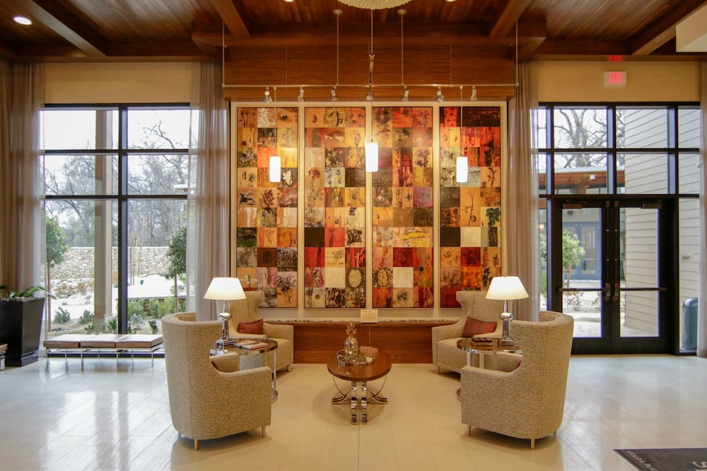 Sheraton Redding Hotel at the Sundial Bridge - photo 3