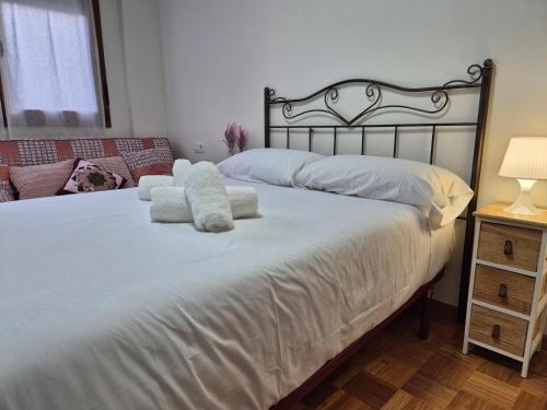 1a125 Comodo Apto Con Garaje by R2r Consulting in Gijon, Spain