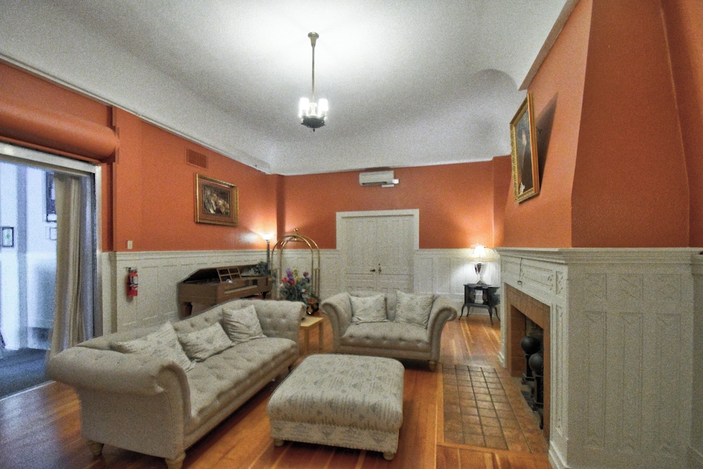 Centralia Square Grand Ballroom and Vintage Hotel - photo 5